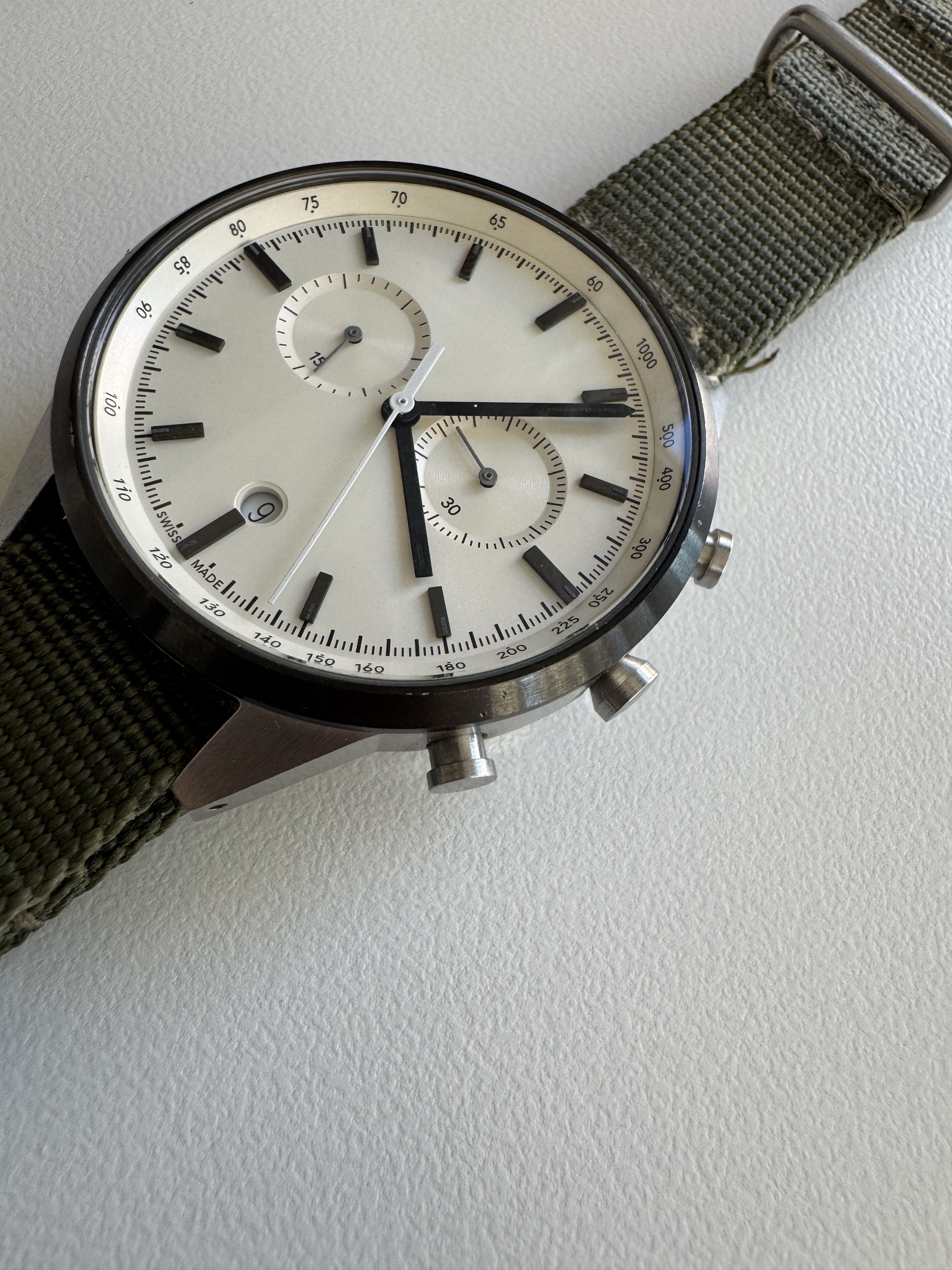 Uniform Wares C41 Chronograph watch in PVD gray Size 40 - 10 Thumbnail