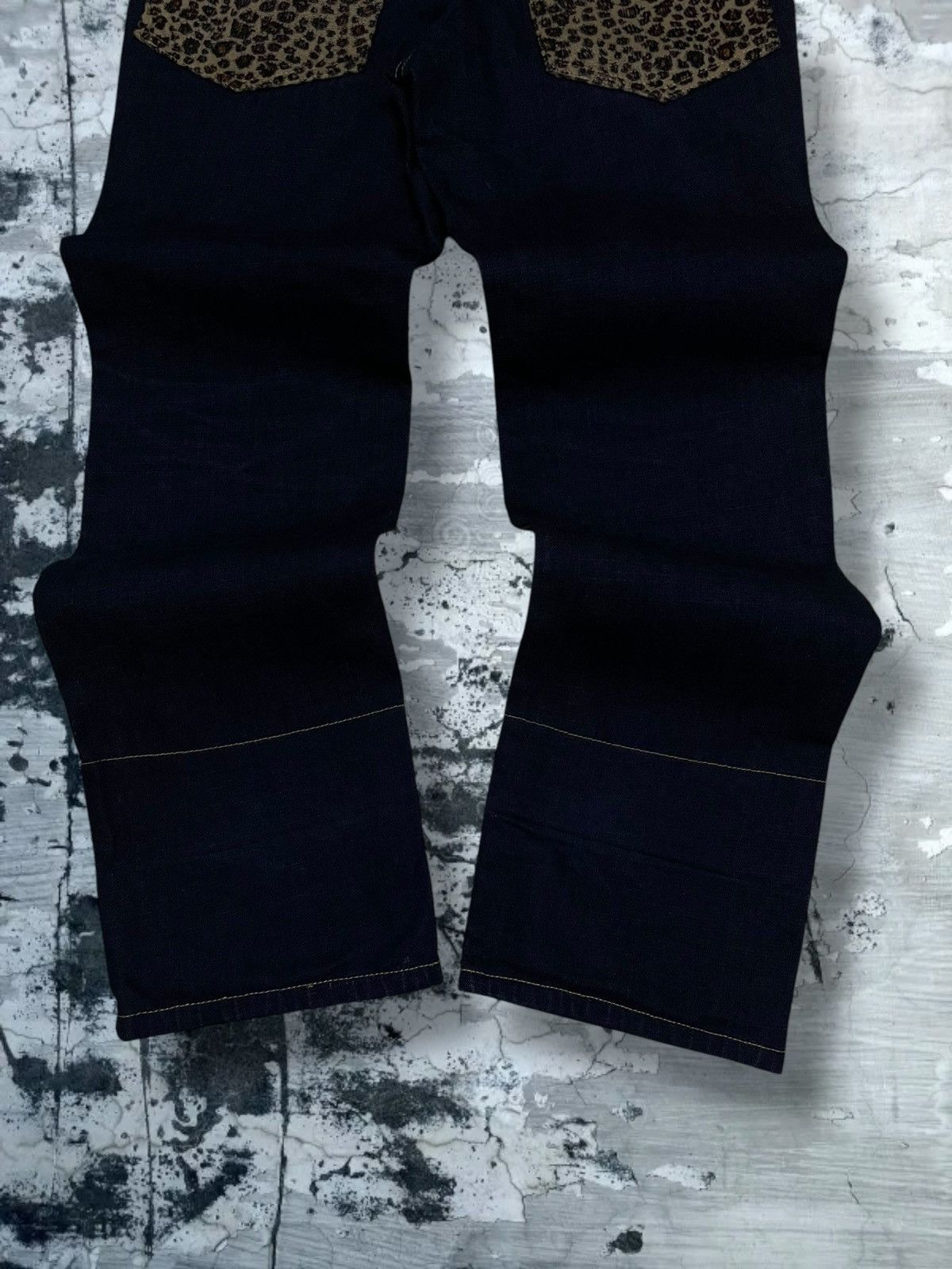 Japanese Brand Vintage Rare Japan Designer Ills Garments Leopard Art Denim Size US 32 / EU 48 - 11 Thumbnail