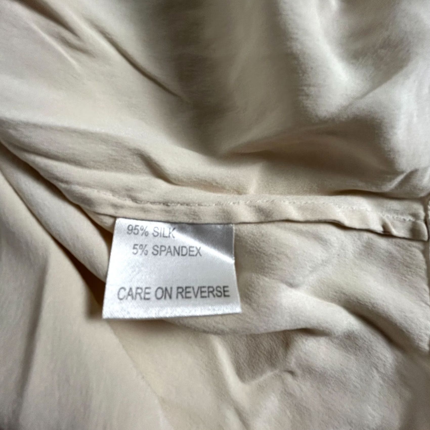 St. John St. John Beige Silk Blend Long Sleeve Button-Down Blouse Size 2 Casual Womens Shirt Size XS / US 0-2 / IT 36-38 - 4 Thumbnail