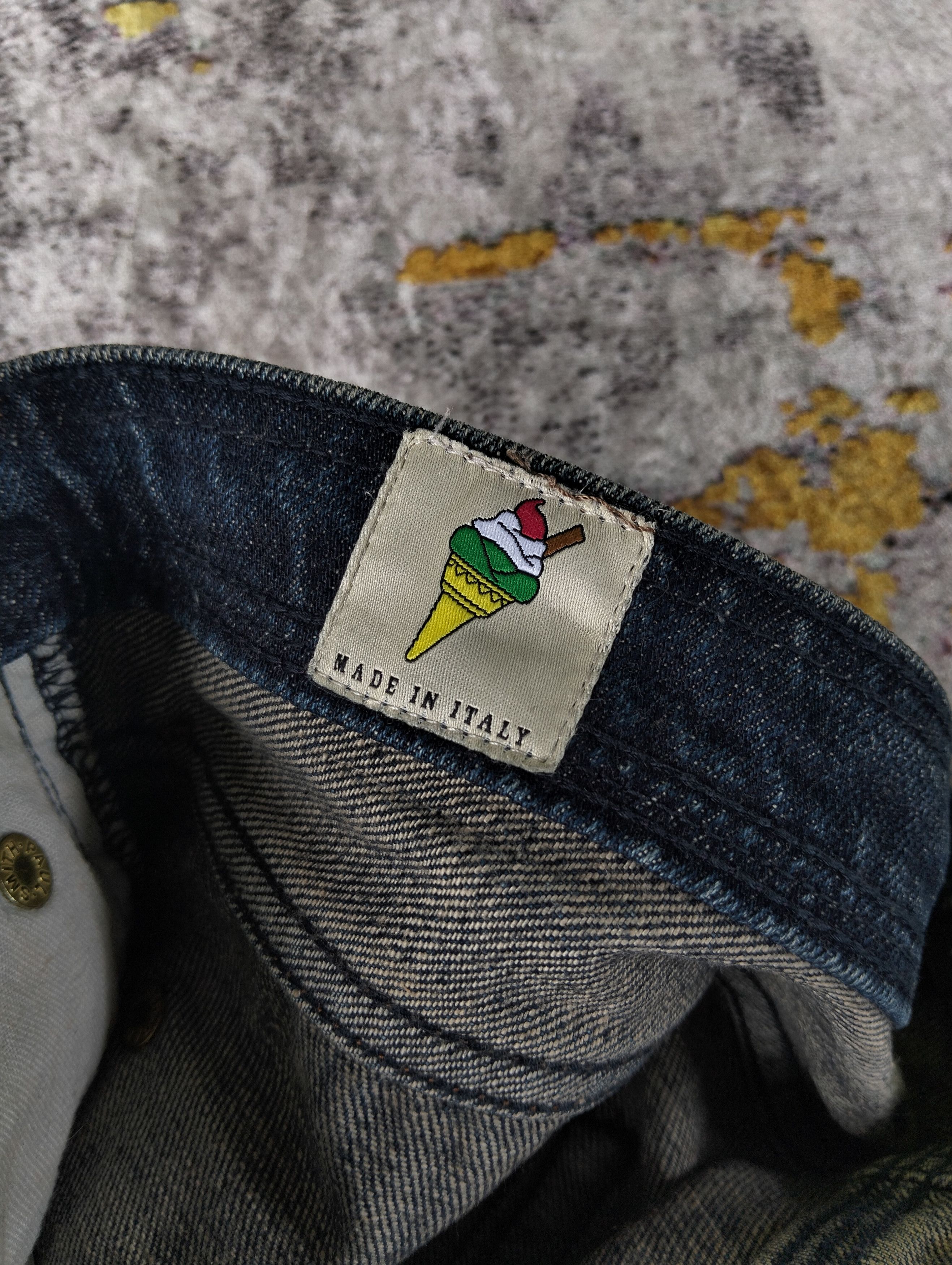 Paul Smith Paul Smith Jeans Button Fly Paint Splatter Distressed Denim Size US 32 / EU 48 - 19 Thumbnail