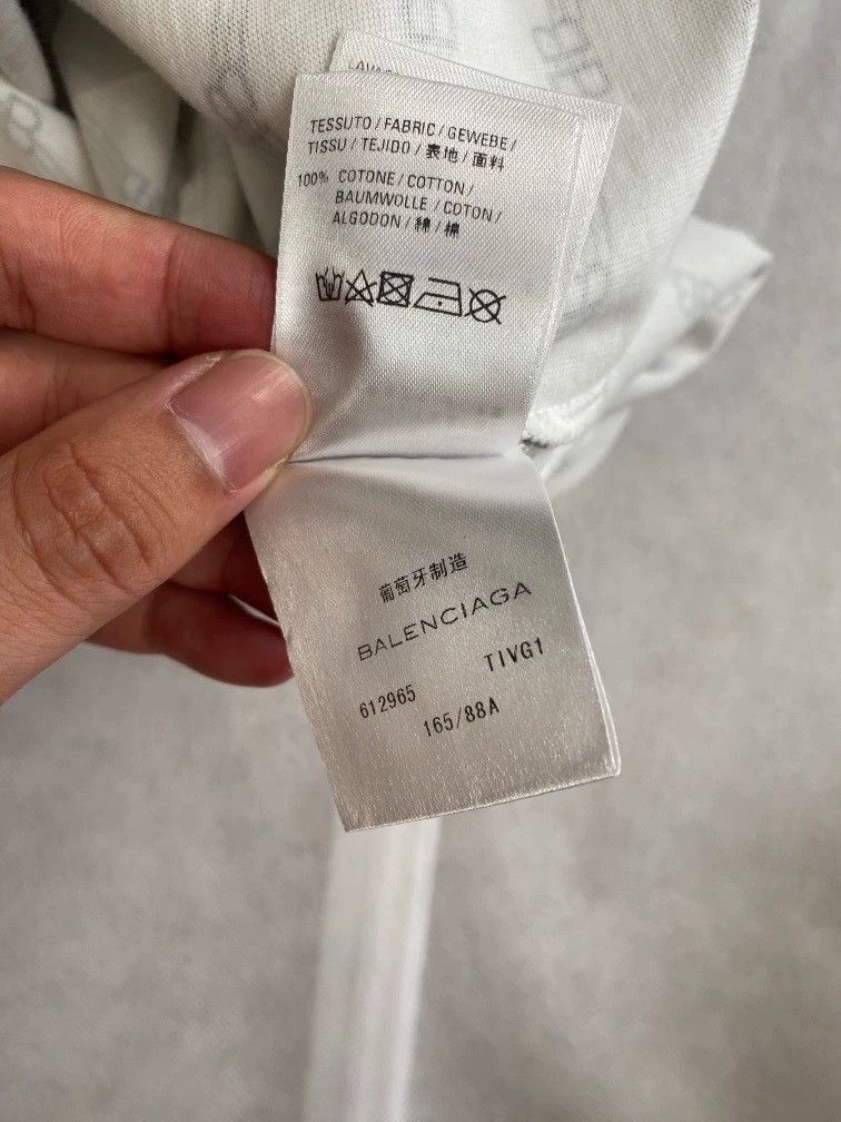 Balenciaga Balenciaga Short sleeve with white lock and full printed l Size US M / EU 48-50 / 2 - 7 Thumbnail