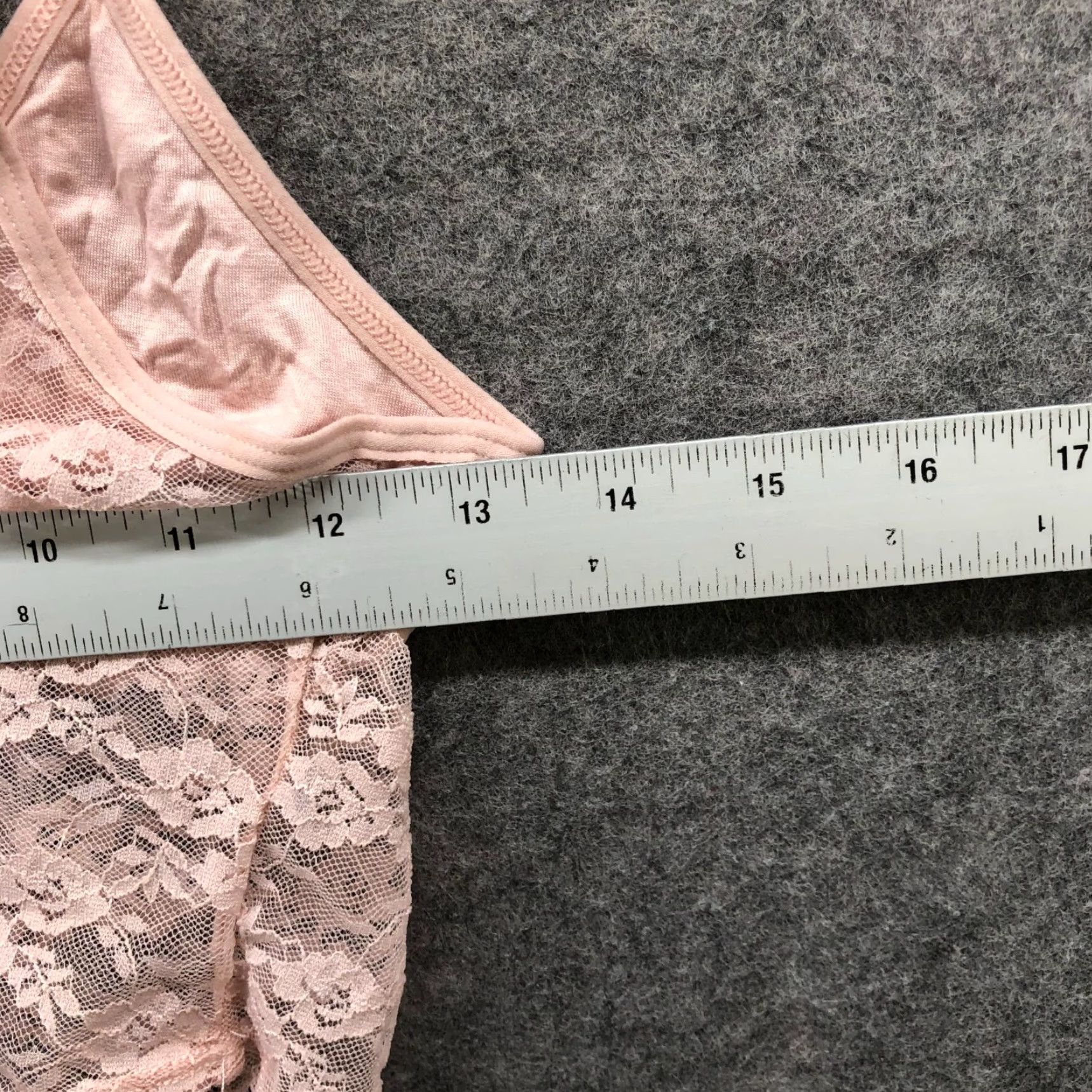 Urban Outfitters Urban Outfitters Lace Cami Top Bralette Womens S Pink Cropped Sheer Lined Tank Camisole V-Neck Spaghetti Strap Summer Style Cropped Shirt Size S / US 4 / IT 40 - 6 Thumbnail