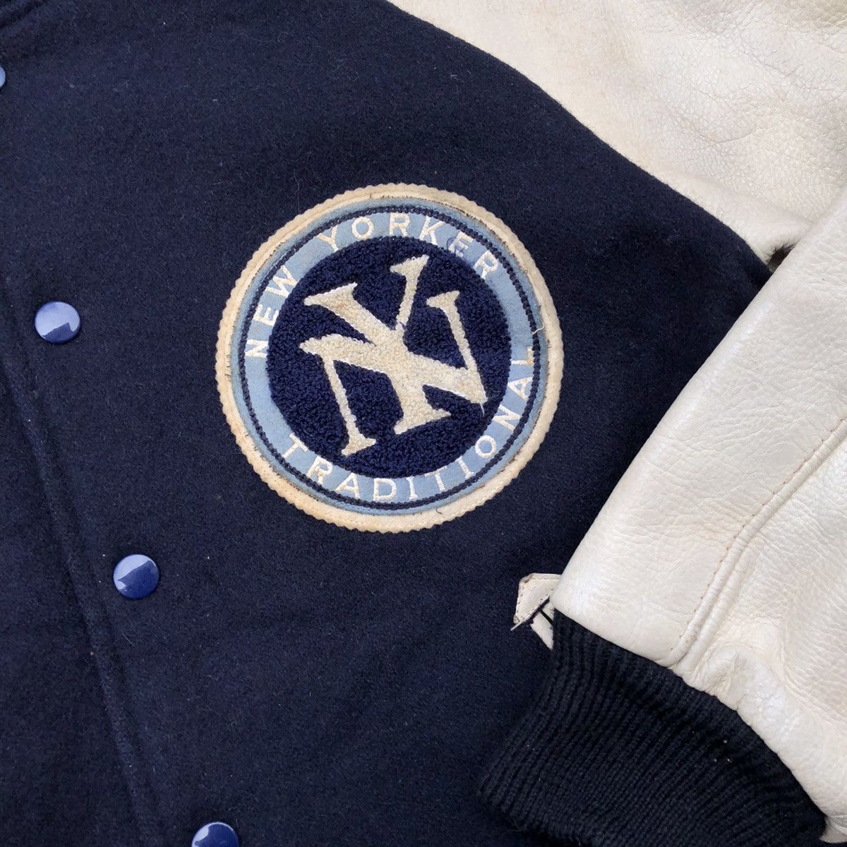 Other NEW YORKER TRADITION Carpet Logo Leather Varsity Jacket Size US M / EU 48-50 / 2 - 6 Thumbnail