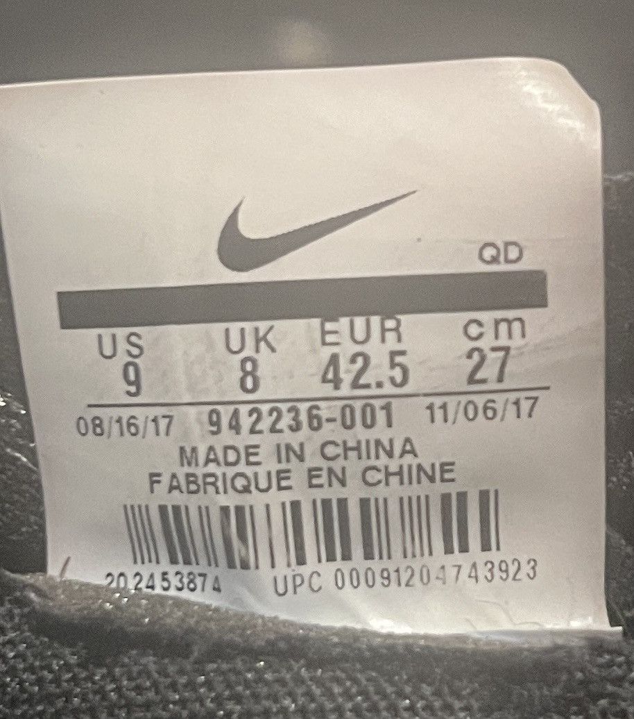 Nike SIZE 9 MEN - Nike Air Max Flair Black/White Size US 9 / EU 42 - 6 Thumbnail