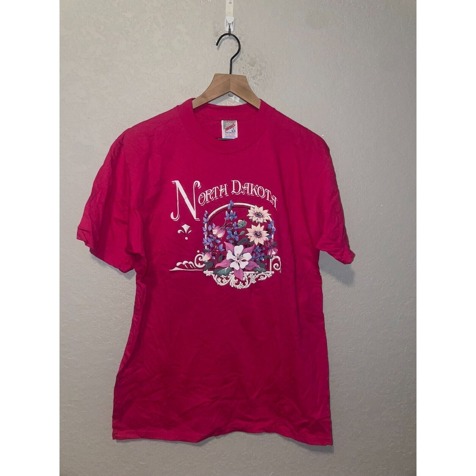 Jerzees Vintage North Dakota Shirt Wild Flowers Pink Tee VTG 90s L Size US L / EU 52-54 / 3 - 1 Thumbnail