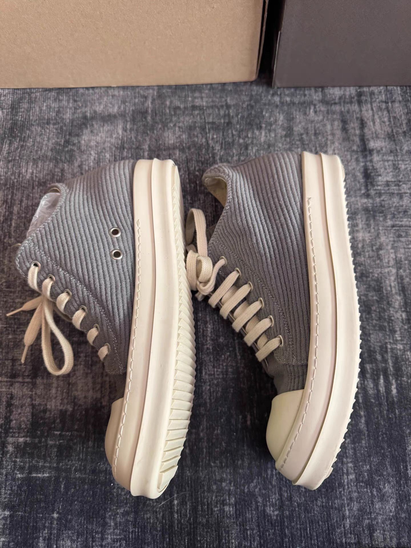 Rick Owens rick owens Gray Corduroy Turbo Cyclops Size US 8.5 / IT 38.5 - 3 Thumbnail