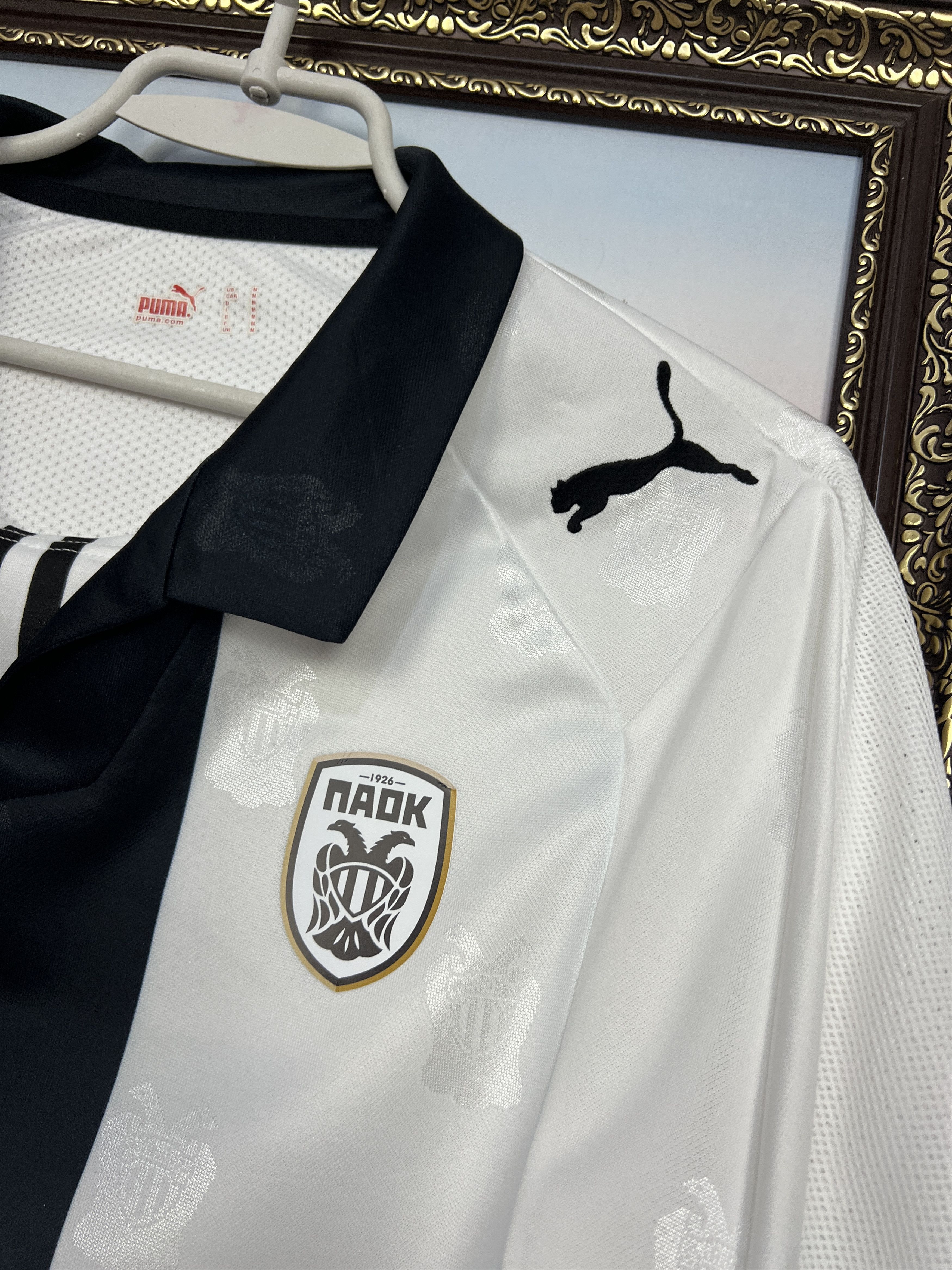 Puma PAOK FC Home football shirt 2010 Soccer Puma Jersey Size US M / EU 48-50 / 2 - 3 Thumbnail