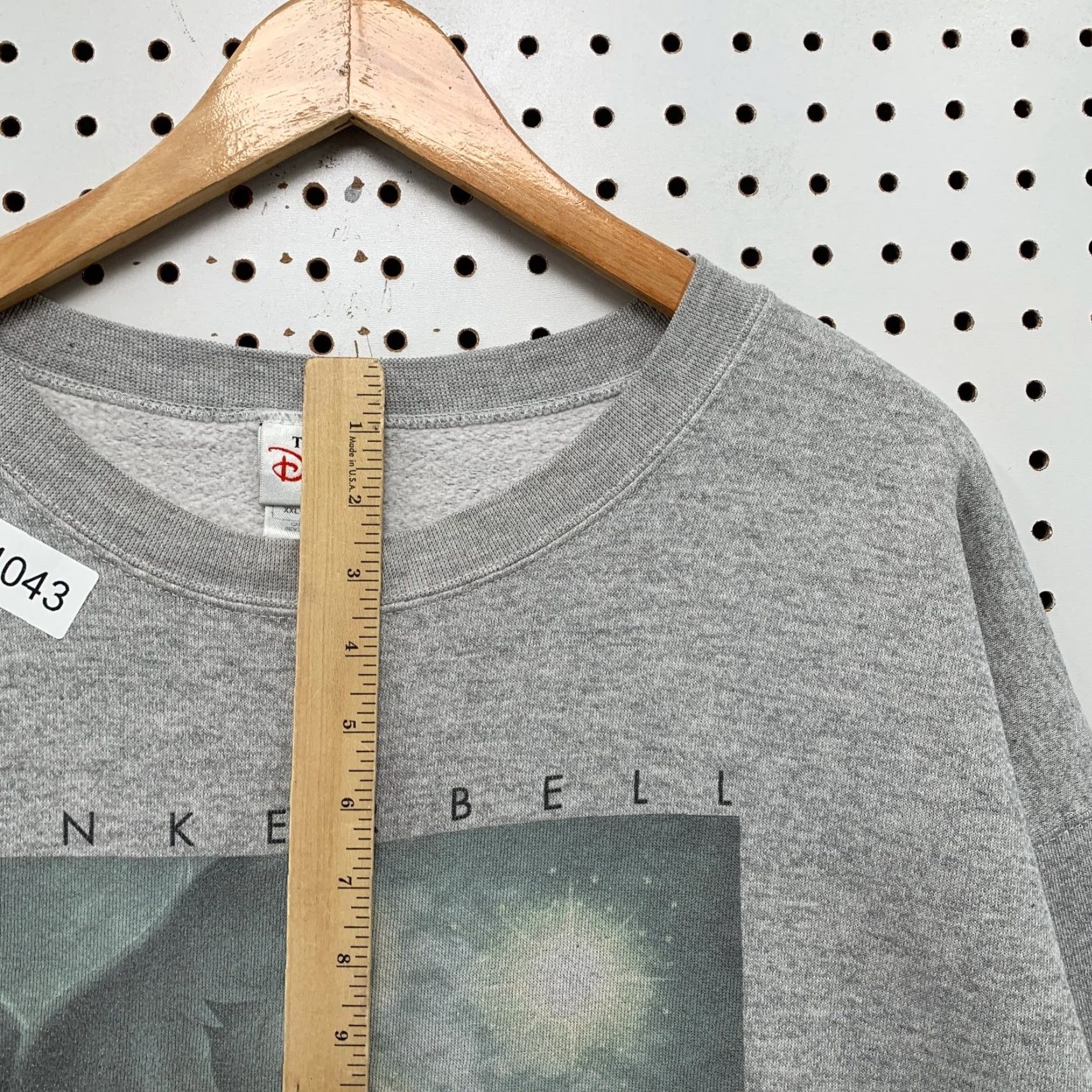 Disney VINTAGE Disney Tinkerbell Sharing The Magic Crewneck Sweatshirt 2XL Gray Fleece Mens Sweatshirt Graphic Print Crew Neck Disney Tinkerbell VTG Size US XXL / EU 58 / 5 - 7 Thumbnail
