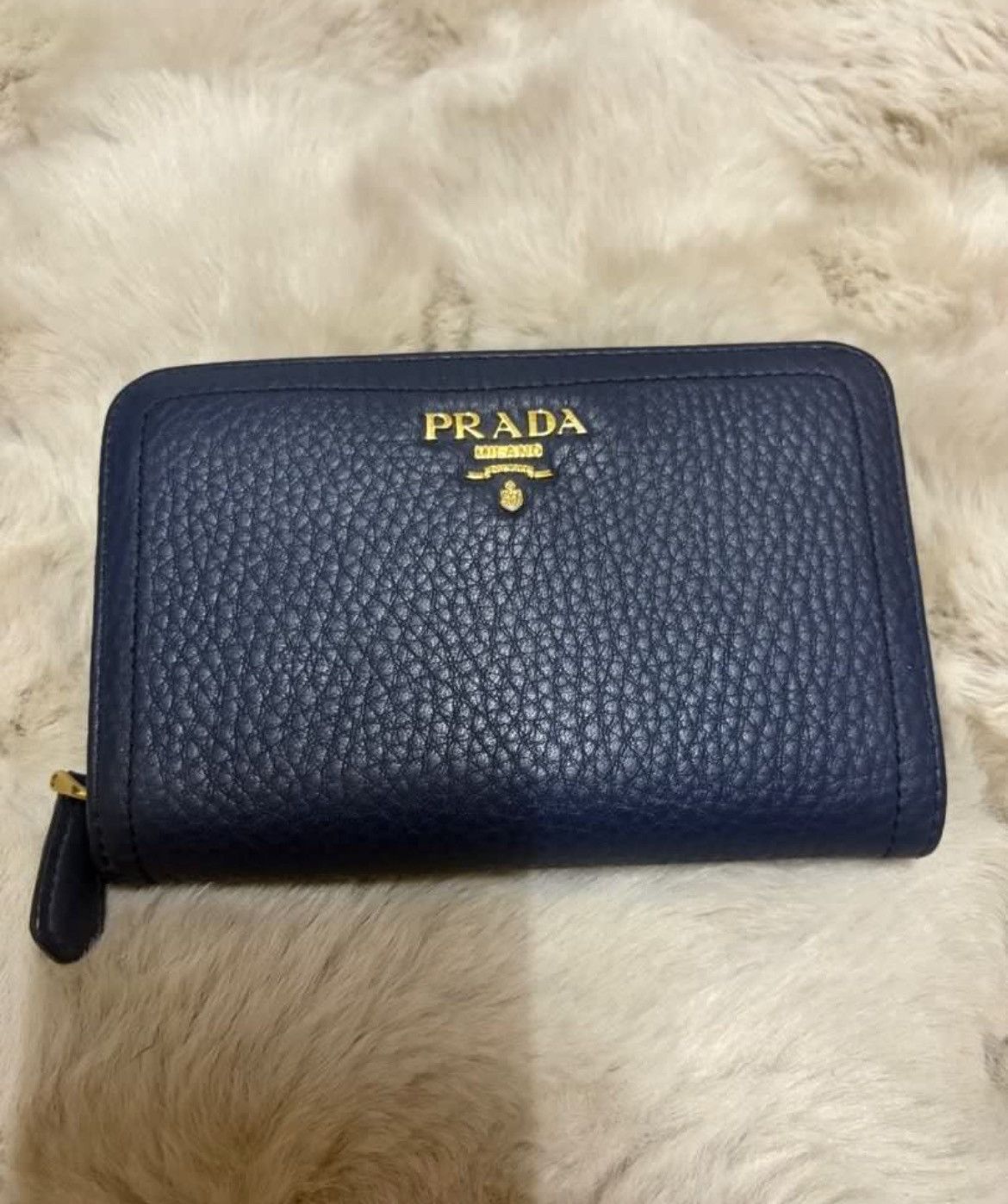 Prada Authentic Prada Mini Wallet Navy Blue Vitello Daino leather Size ONE SIZE - 1 Thumbnail