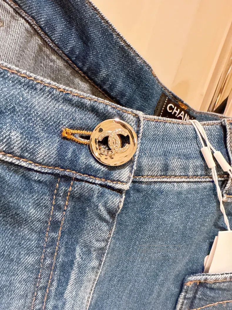 Chanel Chanel 24P Spring and Summer Preview Double C Pocket Wide Size 24" / US 00 / IT 34 - 5 Thumbnail