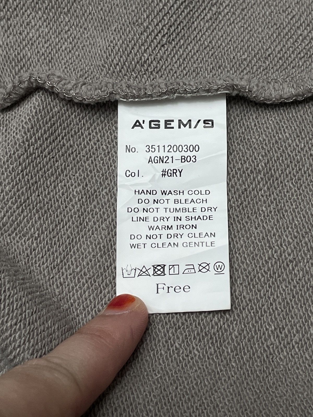 Japanese Brand × Vintage Vintage Japanese Brand A’ gem/9 Sweatshirt 2000s Size US L / EU 52-54 / 3 - 10 Thumbnail