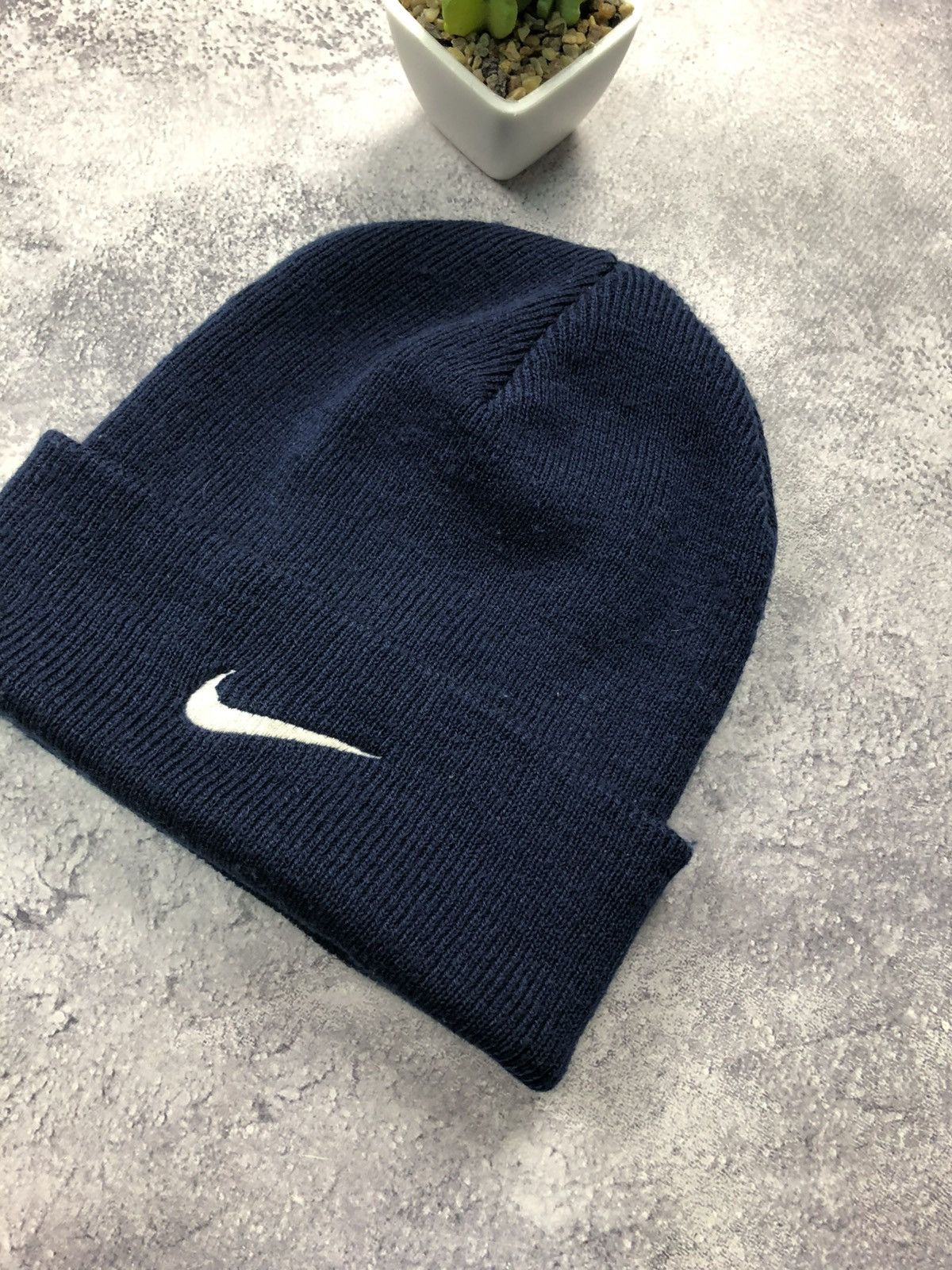 Nike NIKE Vintage 1990s Hat Cap Knit Streetwear Centre Logo Hype Size ONE SIZE - 2 Thumbnail