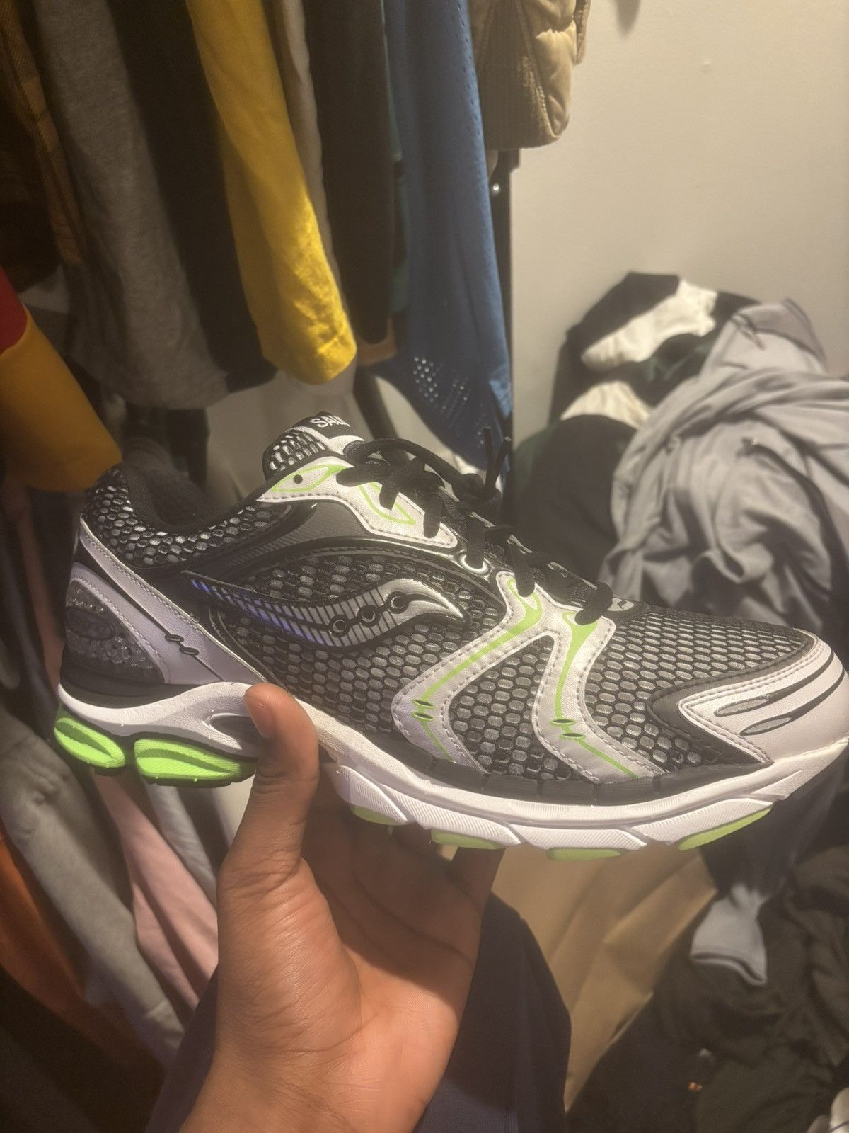 Saucony Saucony ProGrid triumph 4 black speed green Size US 10.5 / EU 43-44 - 1 Thumbnail