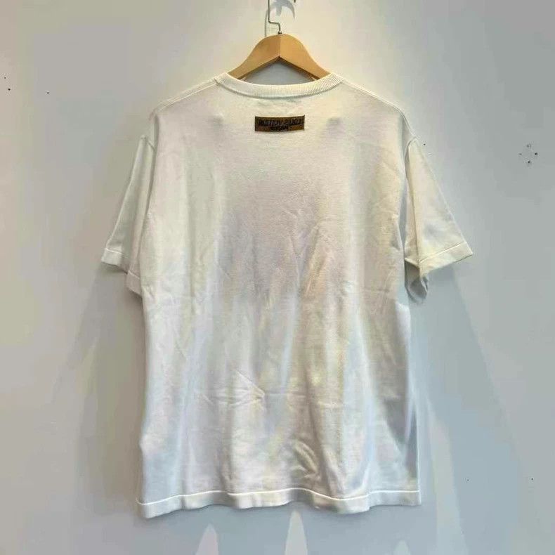 Louis Vuitton Louis Vuitton Valentine's Day Short Sleeve Size US L / EU 52-54 / 3 - 2 Thumbnail