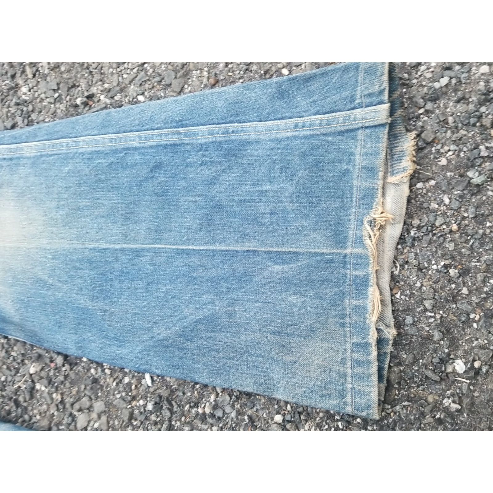 Vintage VINTAGE SASSON Distressed Bell Bottoms Jeans 31x32.5 Boys? Wait—Gender not specified. Size US 31 - 2 Thumbnail
