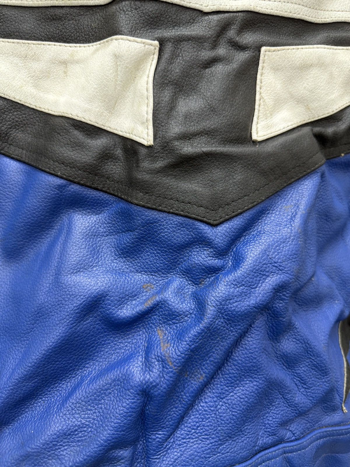 Yamaha 🔥🔥🔥ARCHIVE YAMAHA R1 RIDER LEATHER JACKET Size US XL / EU 56 / 4 - 17 Thumbnail
