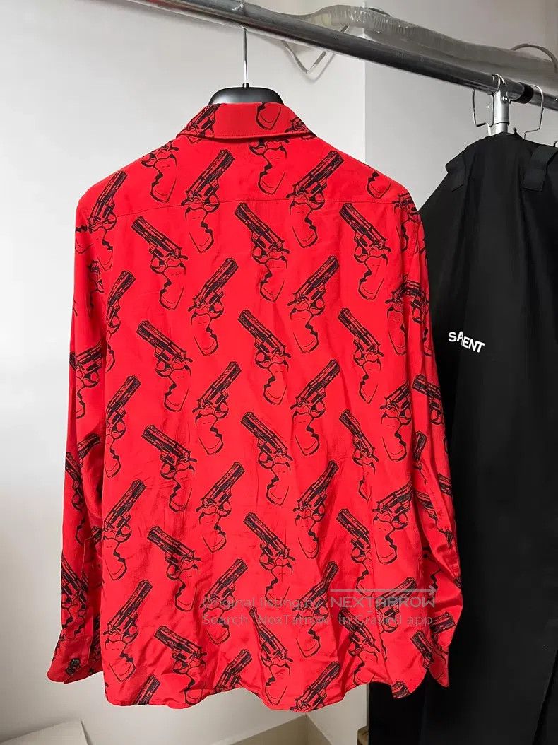 Saint Laurent Paris Saint Laurent Paris Red Revolver Print Silk Shirt i Size M / US 6-8 / IT 42-44 - 3 Thumbnail