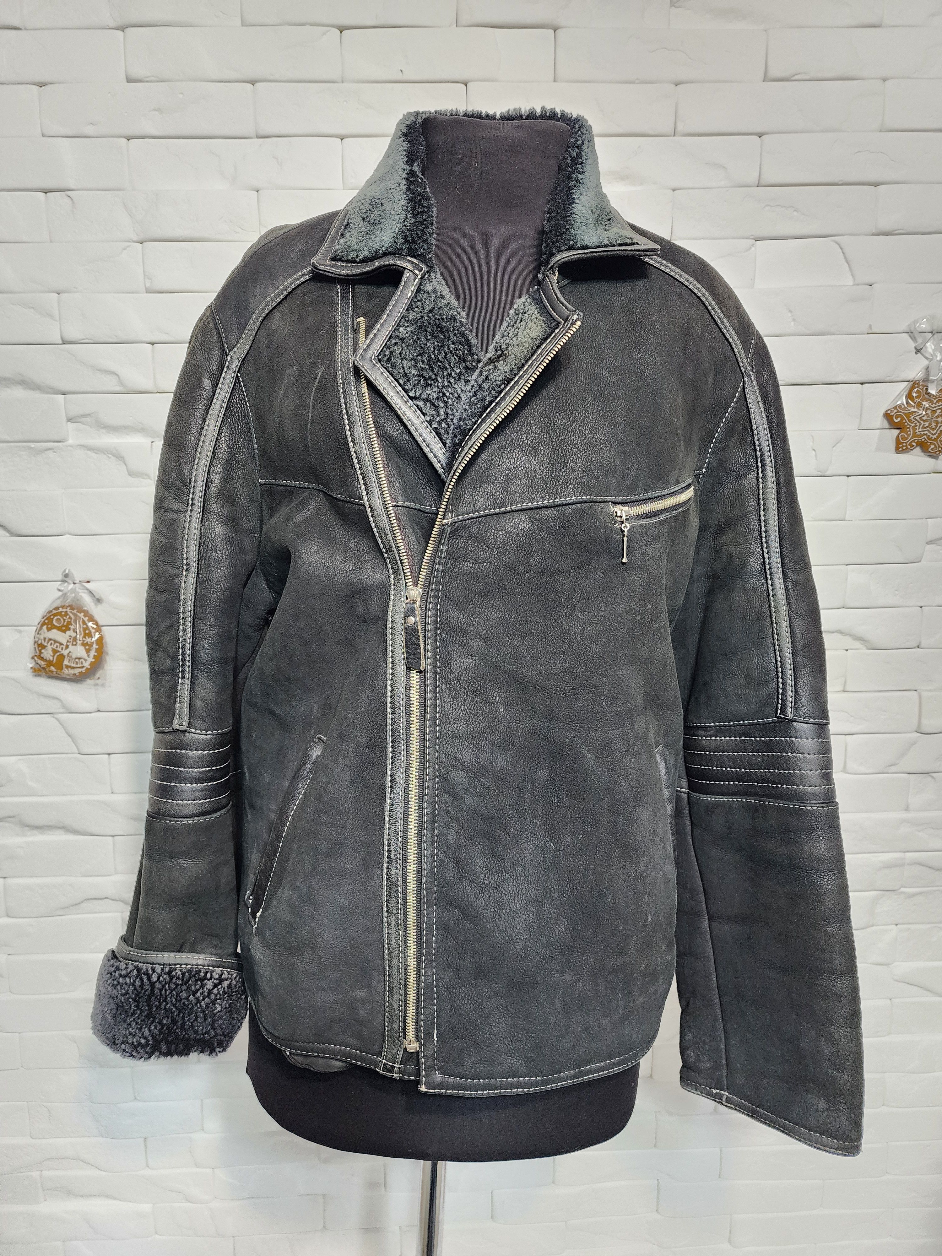 Furla Men's Black Sheepskin Coat: Genuine Fur Jacket with Zipper Size US L / EU 52-54 / 3 - 1 Thumbnail
