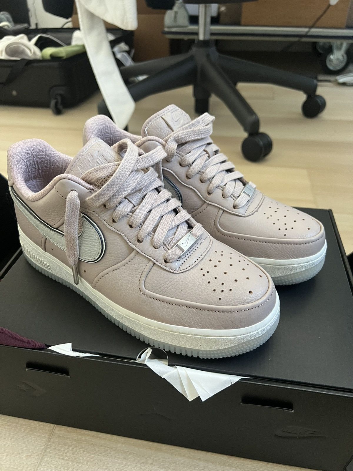 A Ma Maniere × Nike A Ma Maniere Nike Air Force 1 Size US 7.5 / EU 40-41 - 1 Thumbnail