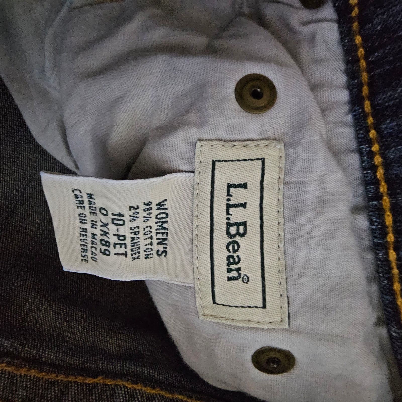 L.L. Bean L.L. Bean Womens Straight Jeans Size 10 Petite 27" inseam Size 32" / US 10 / IT 46 - 8 Thumbnail