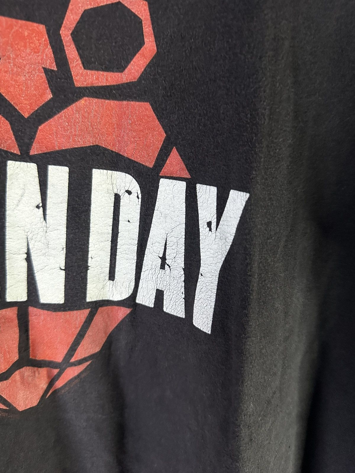 Band Tees Vintage Y2K 2004 American Idiot Green Day Band T-Shirt Size US M / EU 48-50 / 2 - 4 Thumbnail