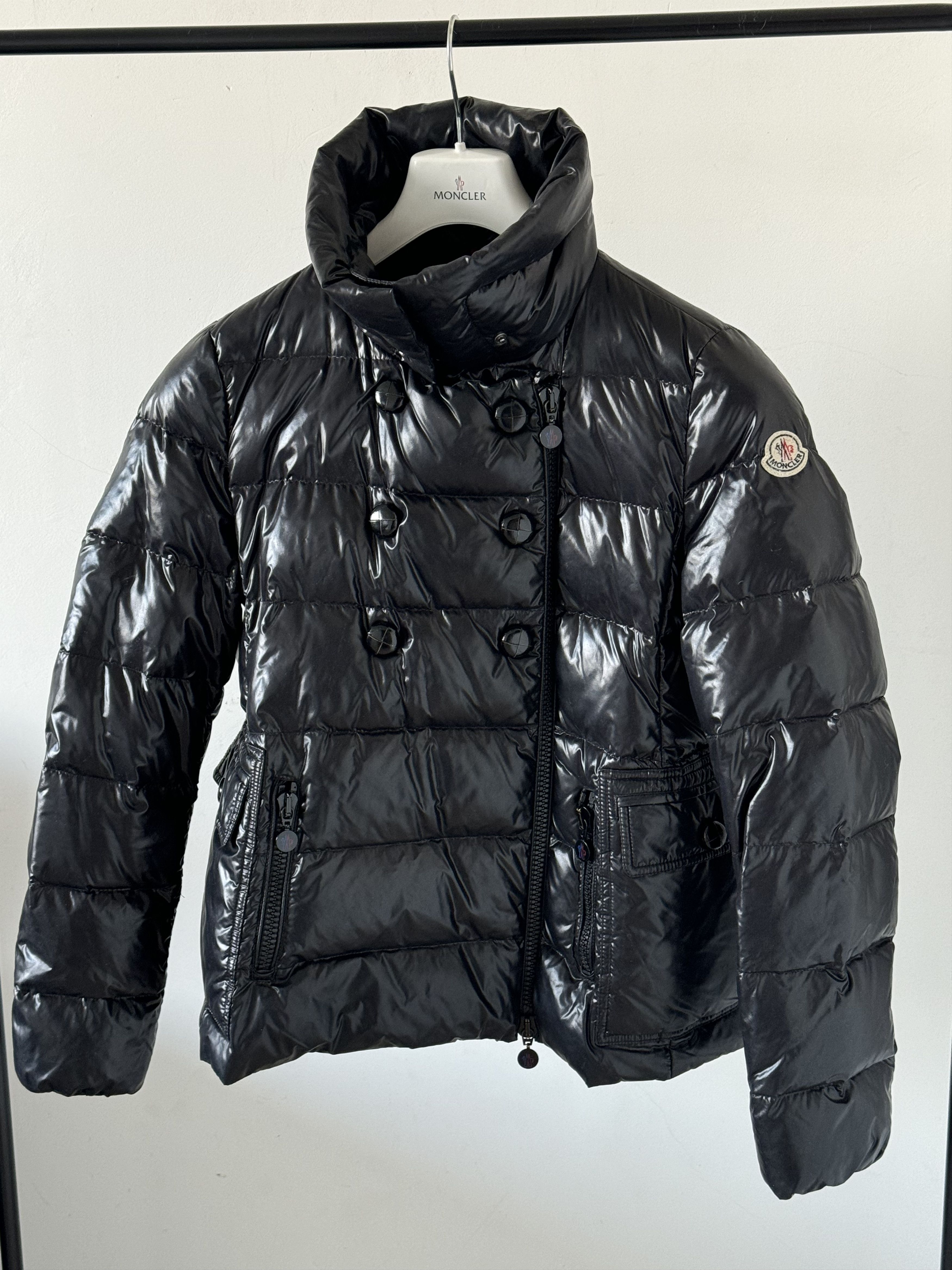 Moncler Moncler Daim black puffer women jacket Size L / US 10 / IT 46 - 1 Thumbnail