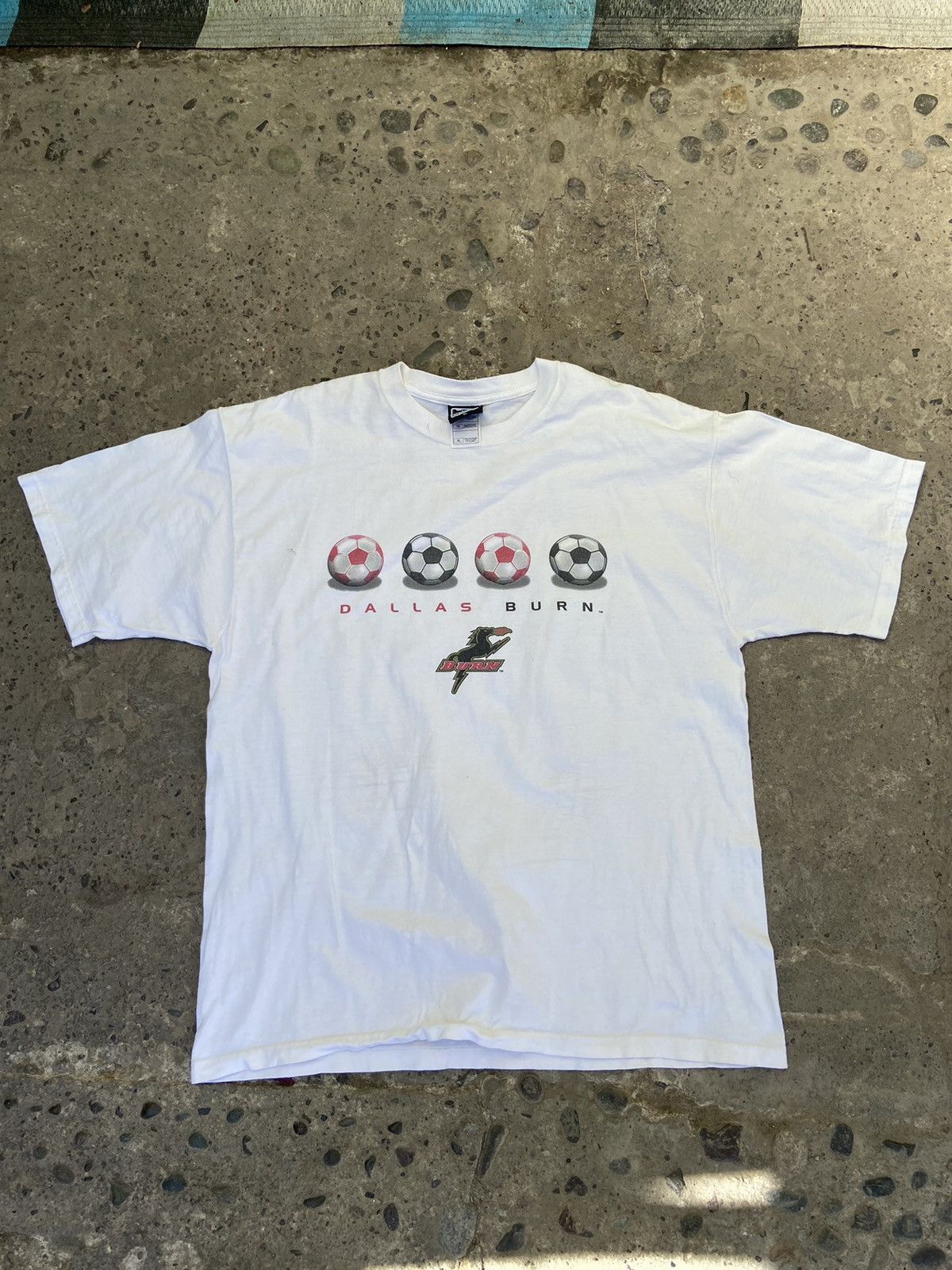 Other Vintage MLS Dallas burn T shirt Size US XL / EU 56 / 4 - 1 Thumbnail