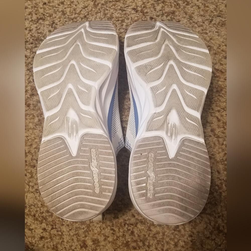 SKECHERS Skechers White and Blue Stretch Fit Sneakers Size 9 1/2 Size US 9.5 / IT 39.5 - 5 Thumbnail