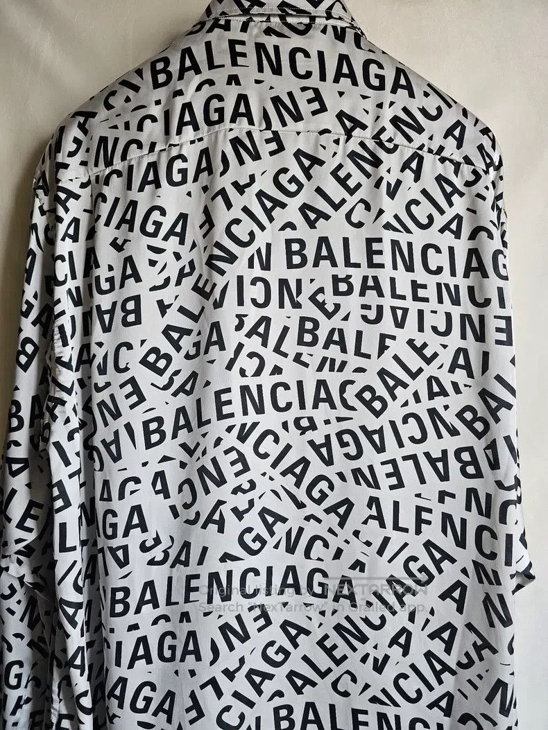 Balenciaga Balenciaga size 41 Full-print logo long-sleeve shirt Size US XL / EU 56 / 4 - 5 Thumbnail