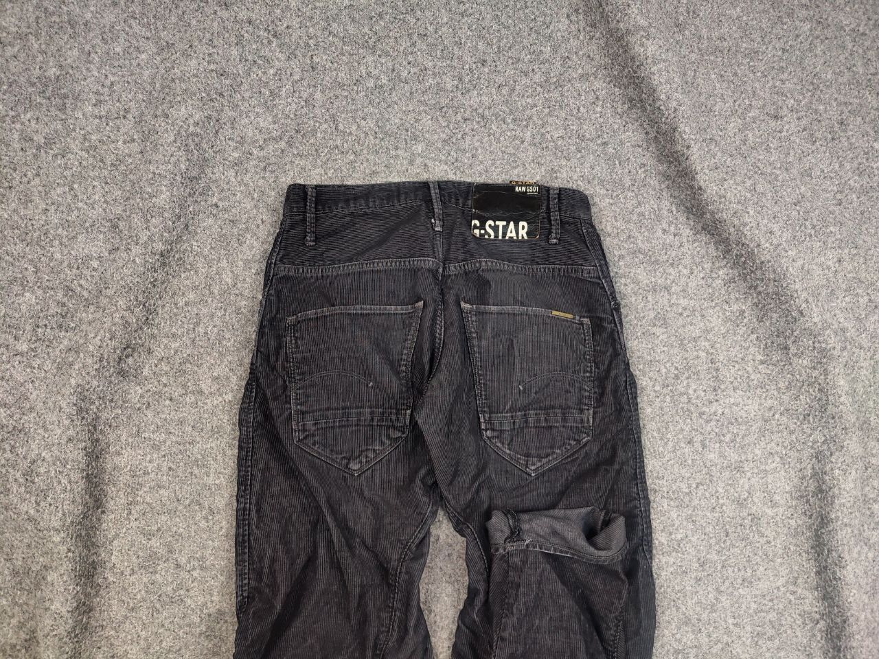 G-Star Vintage G Star Raw Arc 3D Loose Tapered Corduroy Black Pants Size US 30 / EU 46 - 2 Thumbnail
