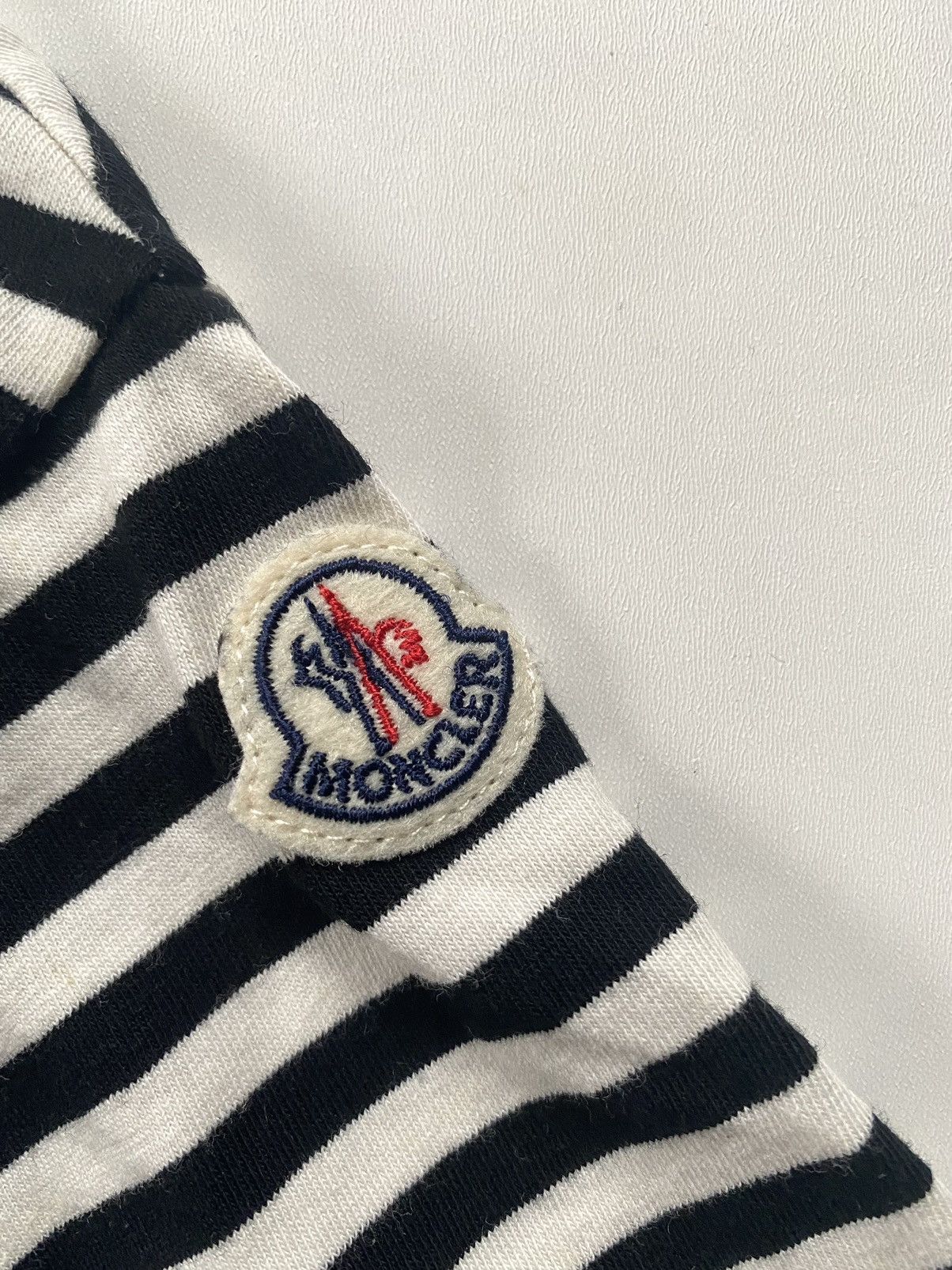 Moncler 🔥Moncler ALTRD Maglia Girocollo Stripped Relaxed T-Shirt Size M / US 6-8 / IT 42-44 - 5 Thumbnail