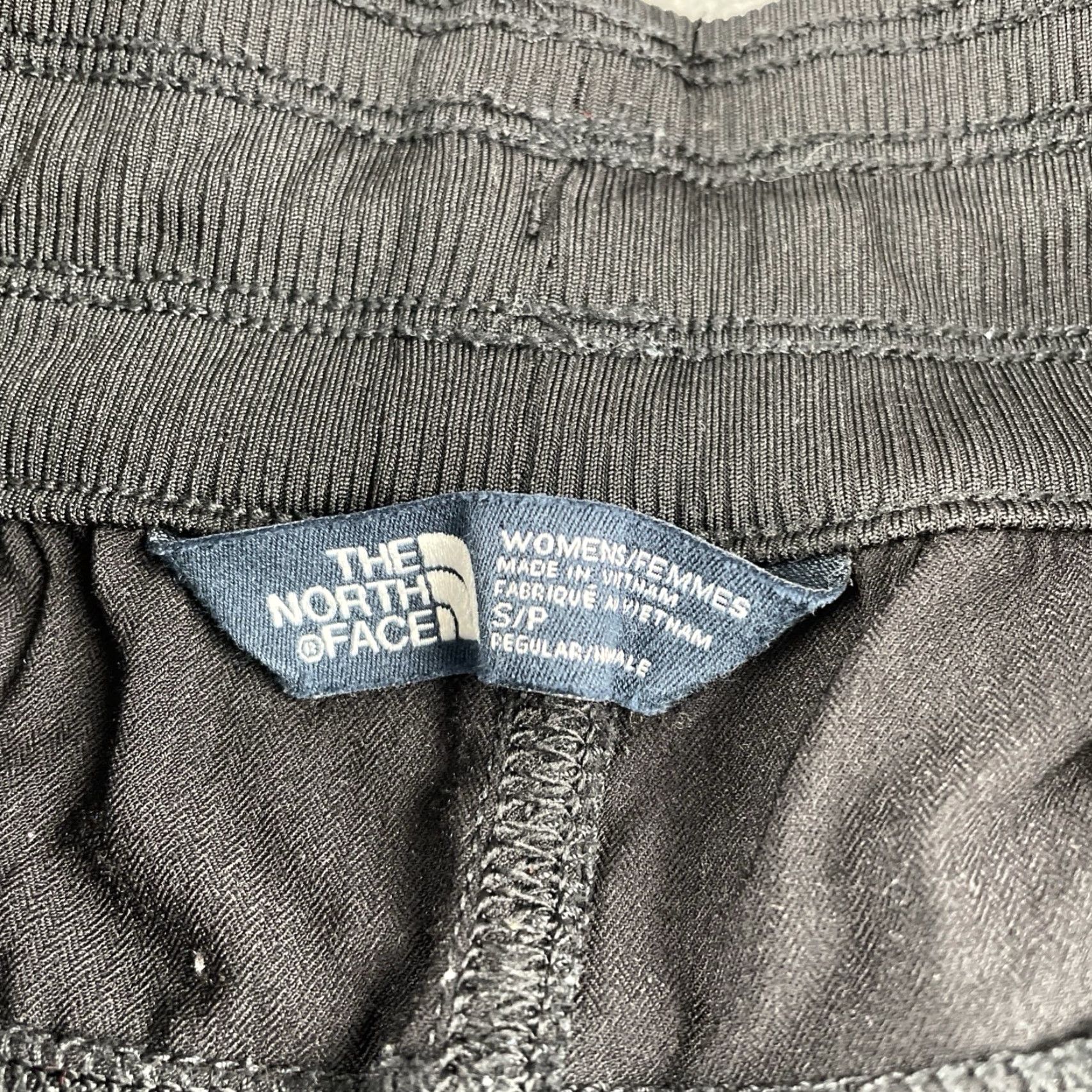 The North Face VINTAGE The North Face Outdoor Women’s S Athletic Capri Pants Black Packable Quick Dry Size 28" / US 6 / IT 42 - 5 Thumbnail