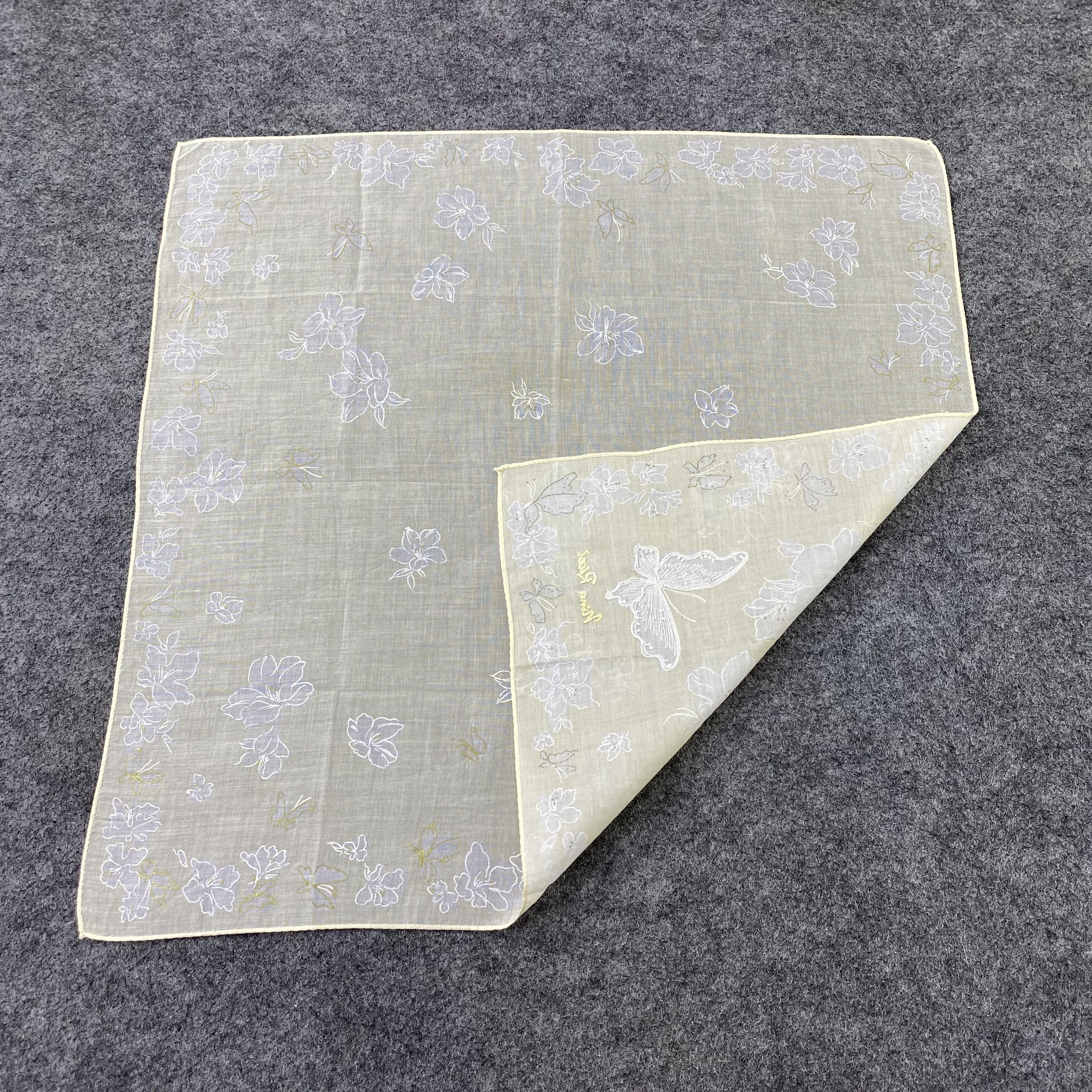 Designer Nina Ricci Handkerchief / Bandana / Neckerchief-B1343 Size ONE SIZE - 5 Thumbnail