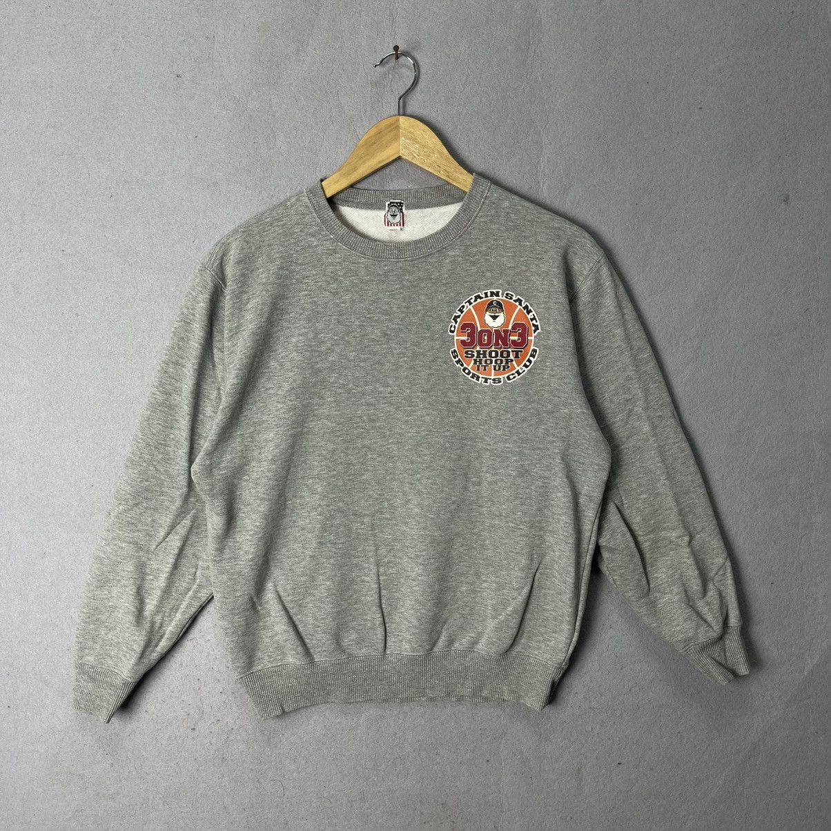 Japanese Brand Vintage 1990s Captain Santa “3 ON 3 Hoop It Up” Sweatshirt Size US S / EU 44-46 / 1 - 1 Thumbnail