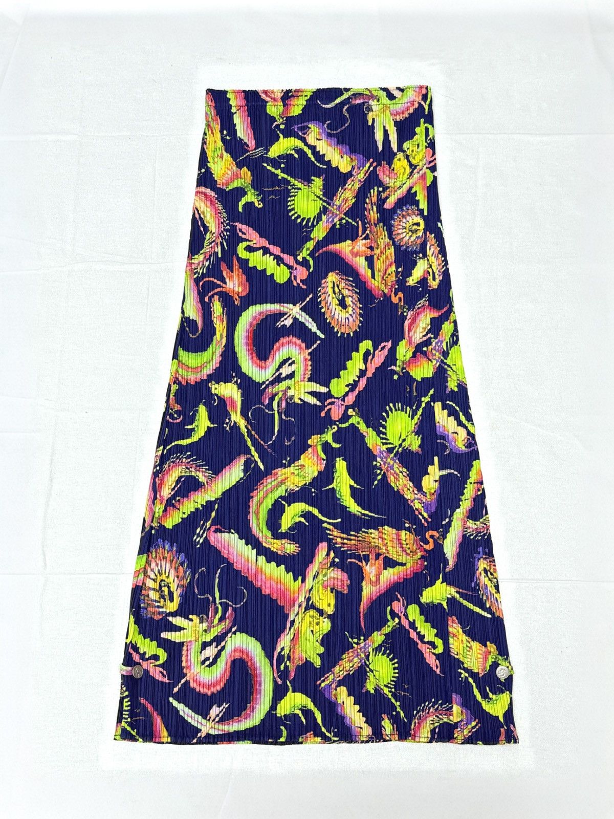 Issey Miyake × Pleats Please Issey Miyake × Vintage Blue Dragon and Phoenix Pleated Midi Skirt Size XL / US 12-14 / IT 48-50 - 1 Thumbnail