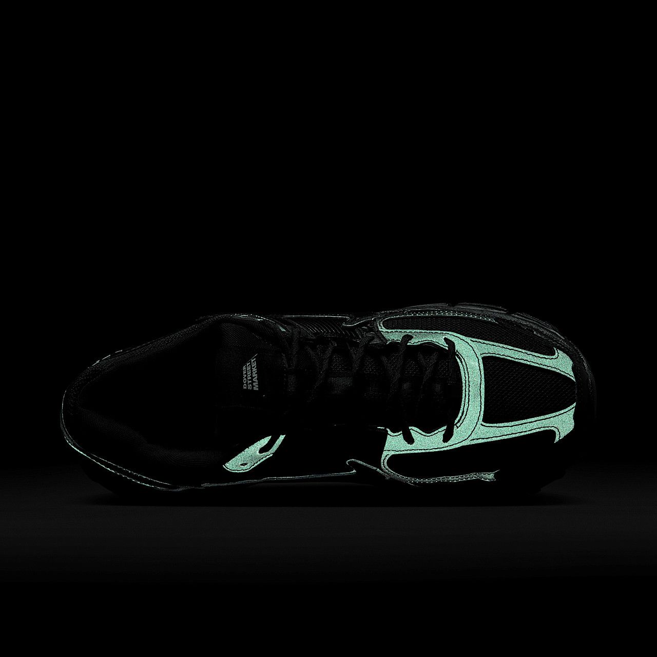 Nike DSM x NIKE ZOOM VOMERO 5 Dover Street Market Size US 11 / EU 44 - 7 Thumbnail