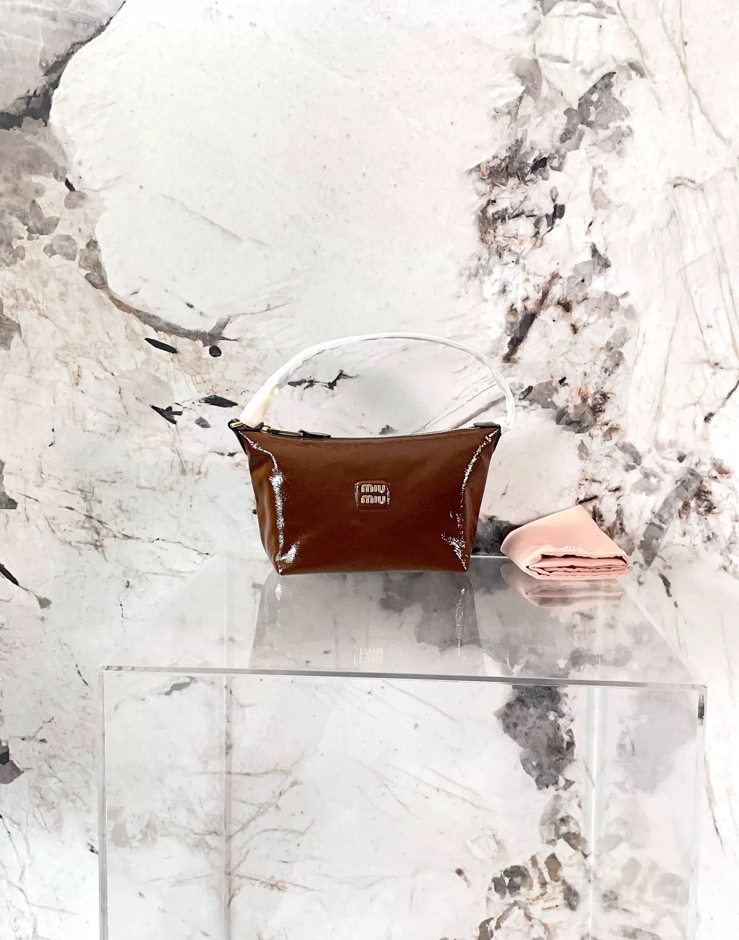 Miu Miu Pre-loved Bag Very good condition Size ONE SIZE - 1 Thumbnail