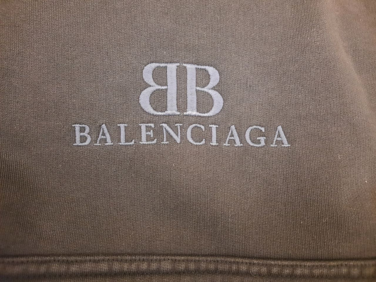 Balenciaga *New* BB Logo Cropped Hoodie Size US S / EU 44-46 / 1 - 3 Thumbnail