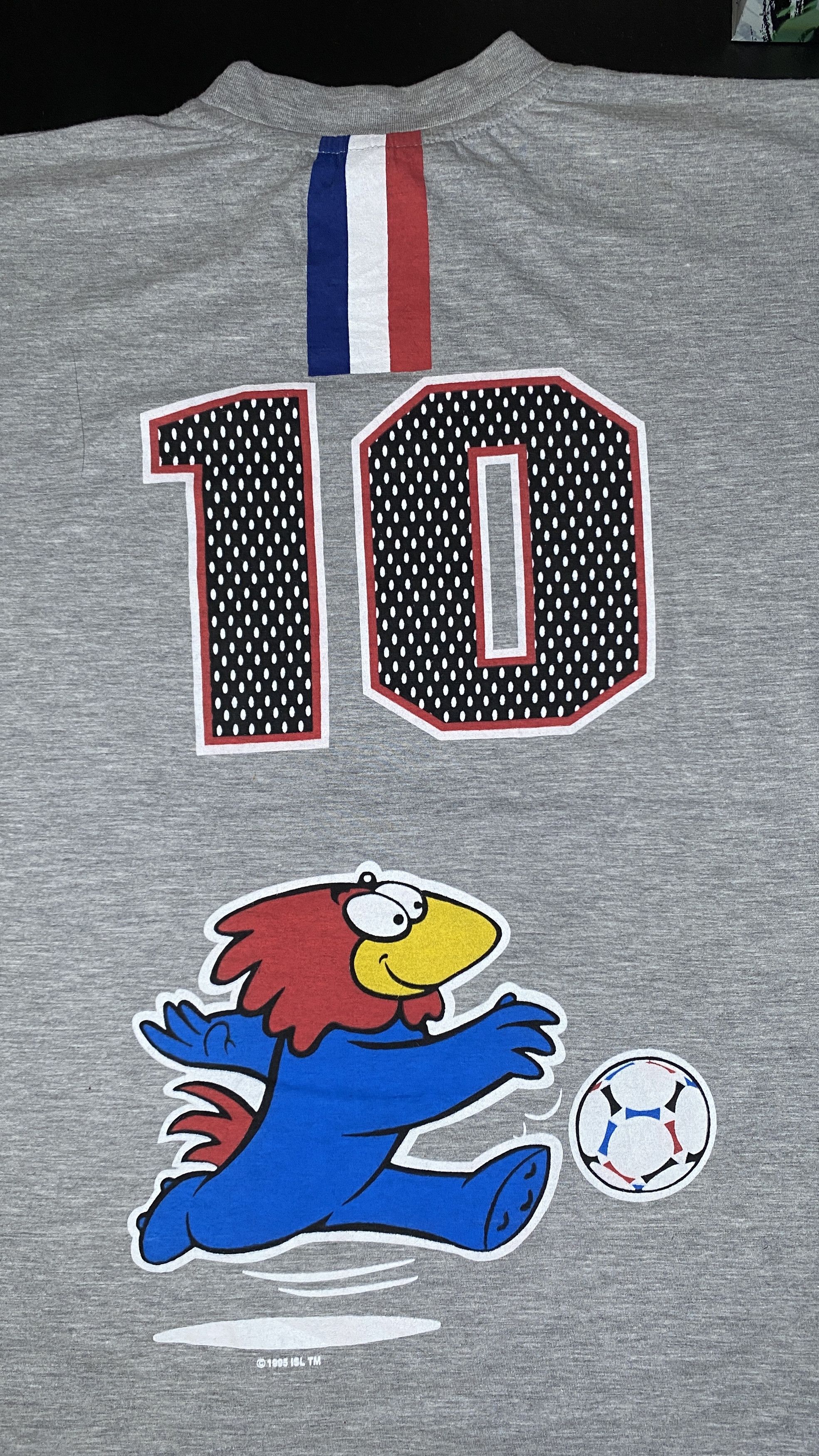 Vintage Vintage France 98 World Cup Footix Mascot #10 Tee XL Size US XL / EU 56 / 4 - 5 Thumbnail