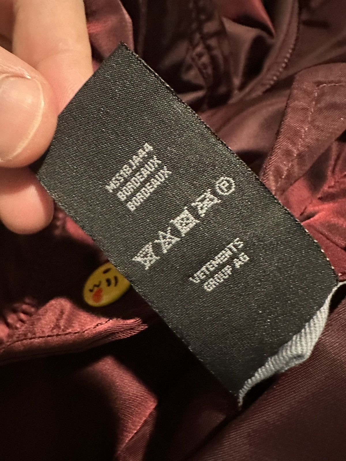 Vetements VETEMENTS Emoji Cropped Bomber Reversible Size US S / EU 44-46 / 1 - 21 Thumbnail