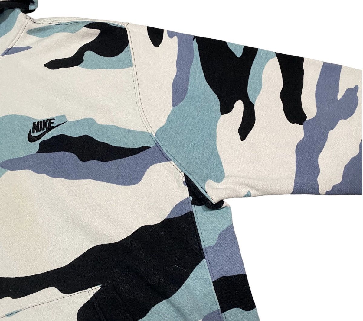 Nike NIKE CAMOUFLAGE PULLOVER HOODIE Size US M / EU 48-50 / 2 - 5 Thumbnail