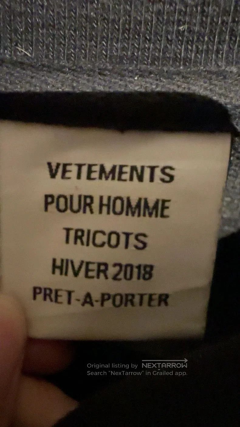 Vetements Vetements 2018 Embroidered Gradient Sweatshirt . Size US S / EU 44-46 / 1 - 3 Thumbnail