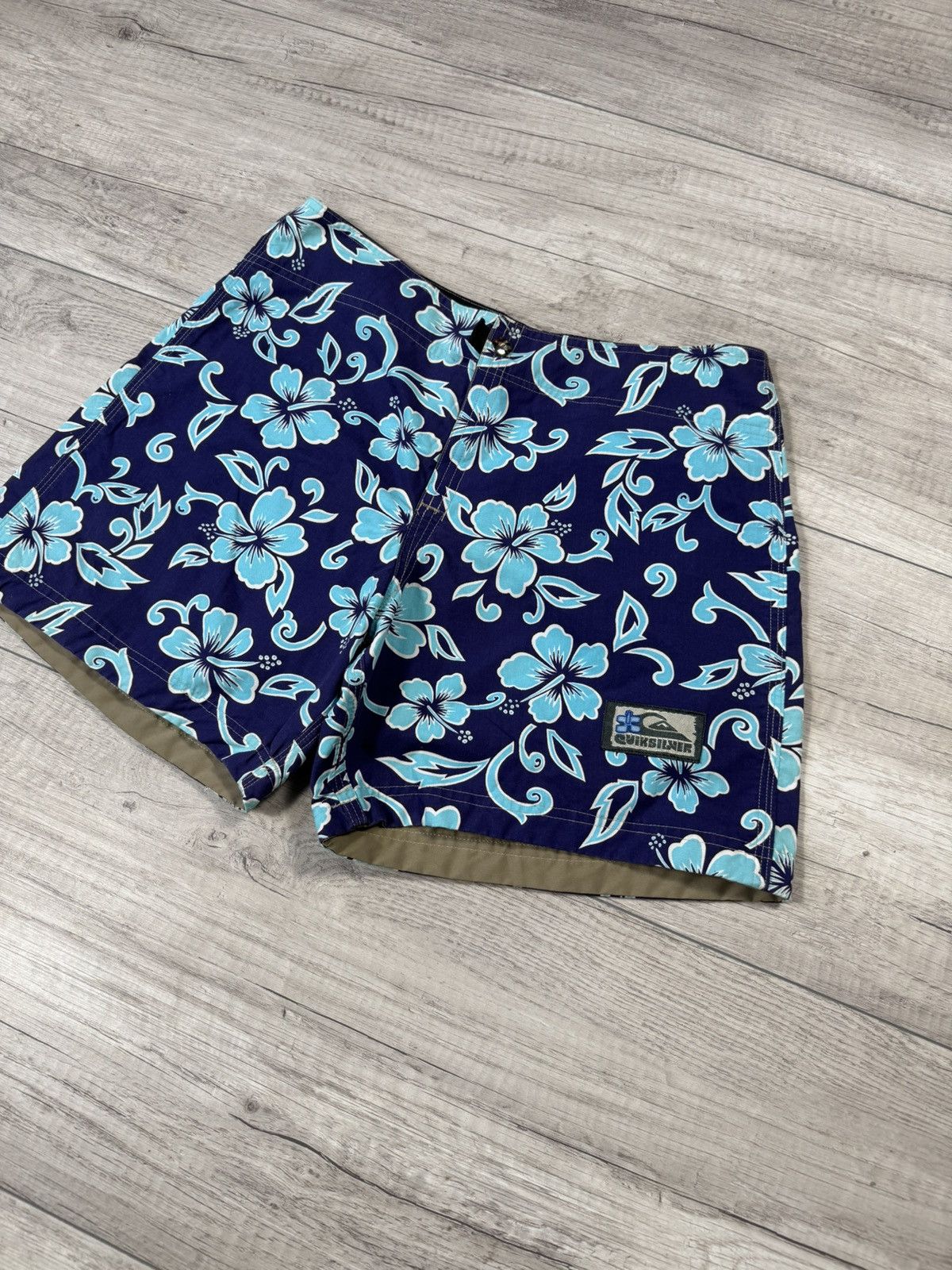 Quicksilver Vintage Quiksilver Reversible Shorts Swimming USA Hawaiian Size US 32 / EU 48 - 2 Thumbnail