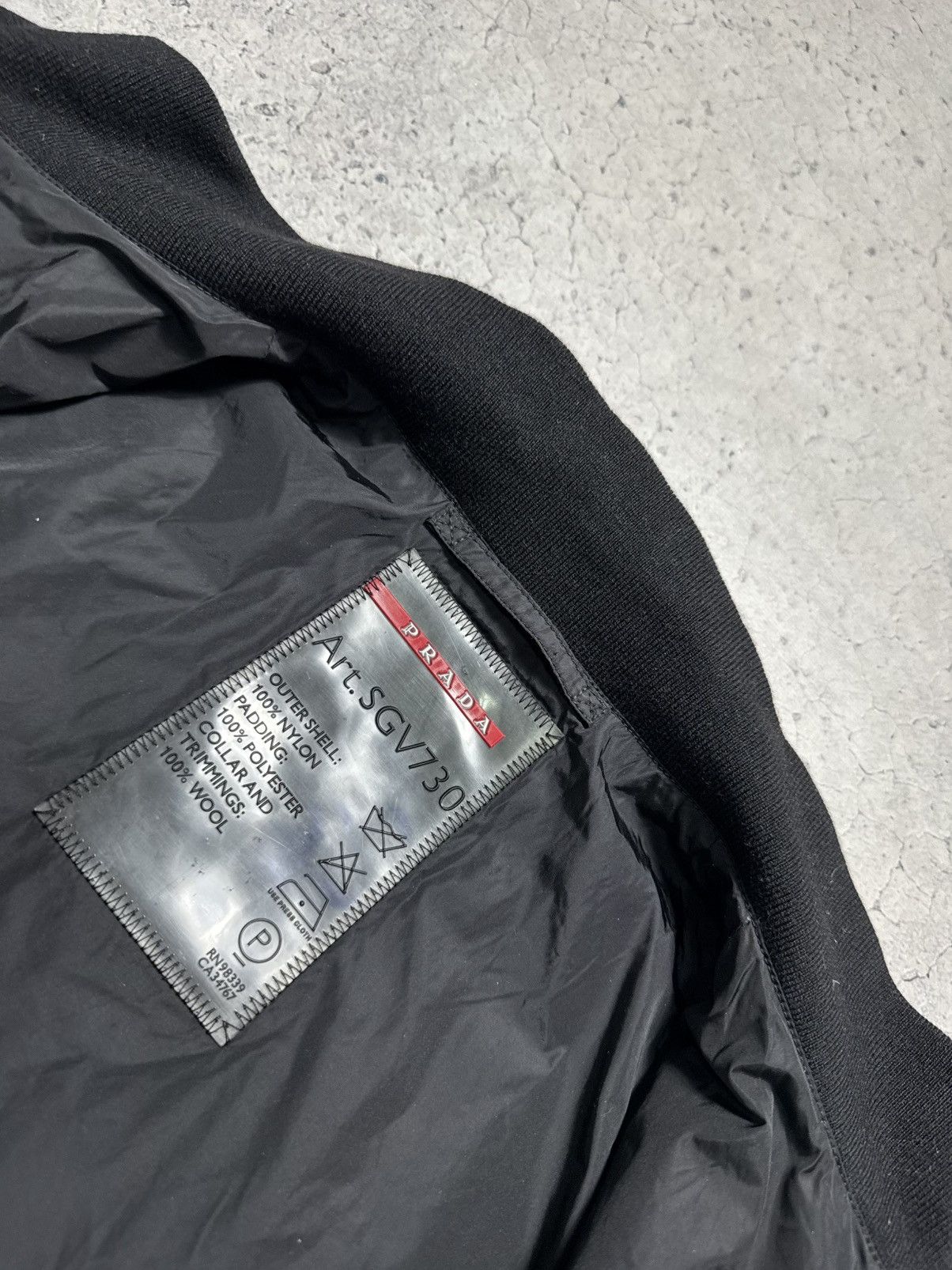 Prada Prada Milano Red Tab Bomber Black Jacket Luxury Nylon Size US M / EU 48-50 / 2 - 10 Thumbnail