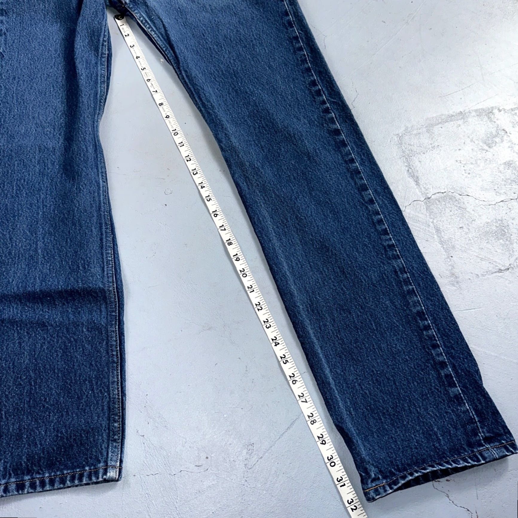 Levi's VINTAGE Levi's 501 Jeans Straight 90s 31x36 Blue Dark Wash Men Regular 501 Series Mens Jeans Size US 31 - 5 Thumbnail