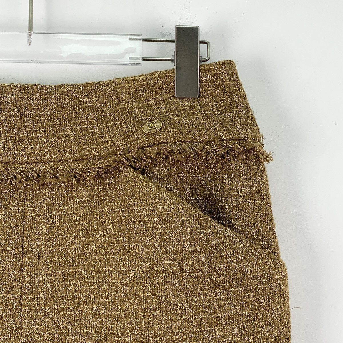 Chanel Chanel Atelier Egypt Gold Woven Tweed Tassel Skirt K26WX Size 26" / US 2 / IT 38 - 3 Thumbnail