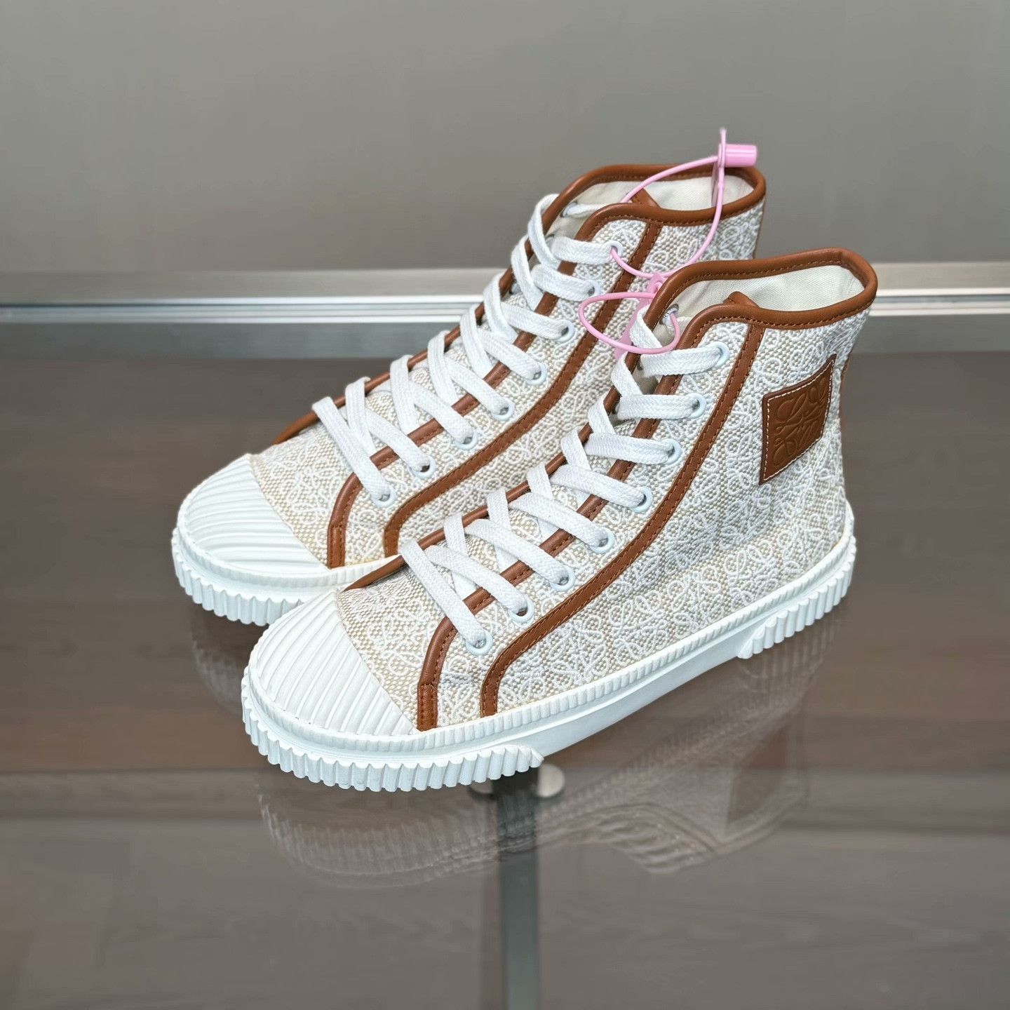 Loewe Loewe Canvas Brown Lowtop Sneakers 37 Women Size US 6.5 / IT 36.5 - 1 Thumbnail