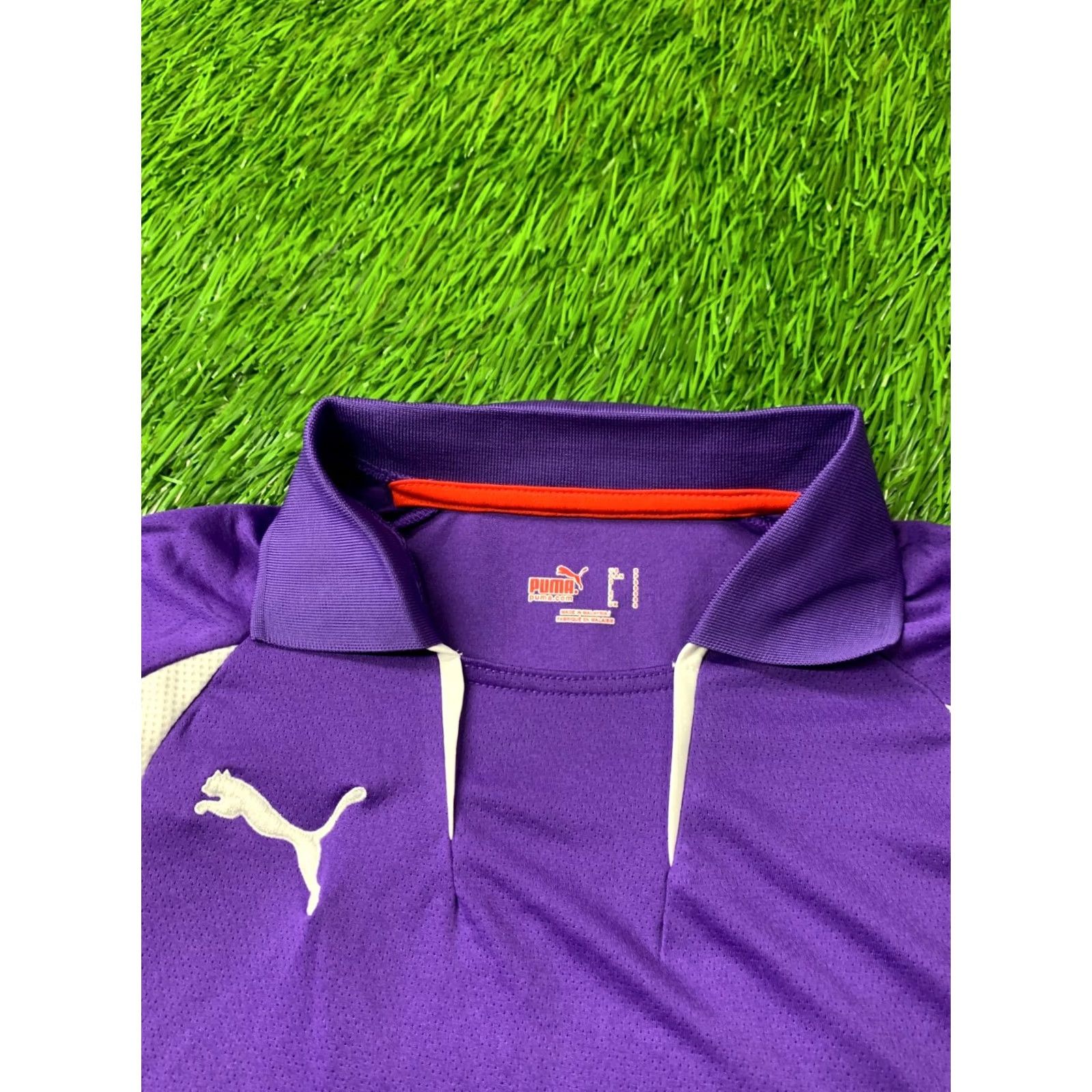 Puma PUMA ORIGINAL MEN FOOTBALL SHIRT L/S CREW NECK SIZE S Violet and White JS Jersey T-Shirt 2000s Mens Size US S / EU 44-46 / 1 - 3 Thumbnail