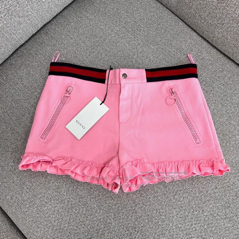 Gucci Gucci SizeM Pink striped lace shorts Size 42" / US 20 - 1 Thumbnail