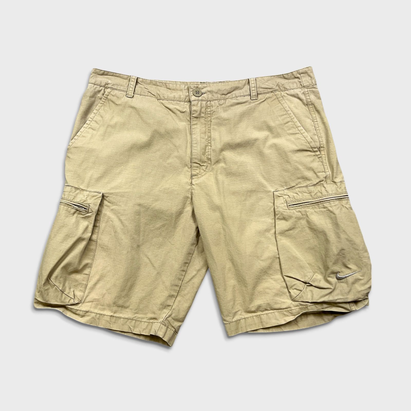 Nike × Vintage Nike Sportswear Shorts Size 36 Swoosh Cargo Khaki Pants Size US 36 / EU 52 - 1 Thumbnail